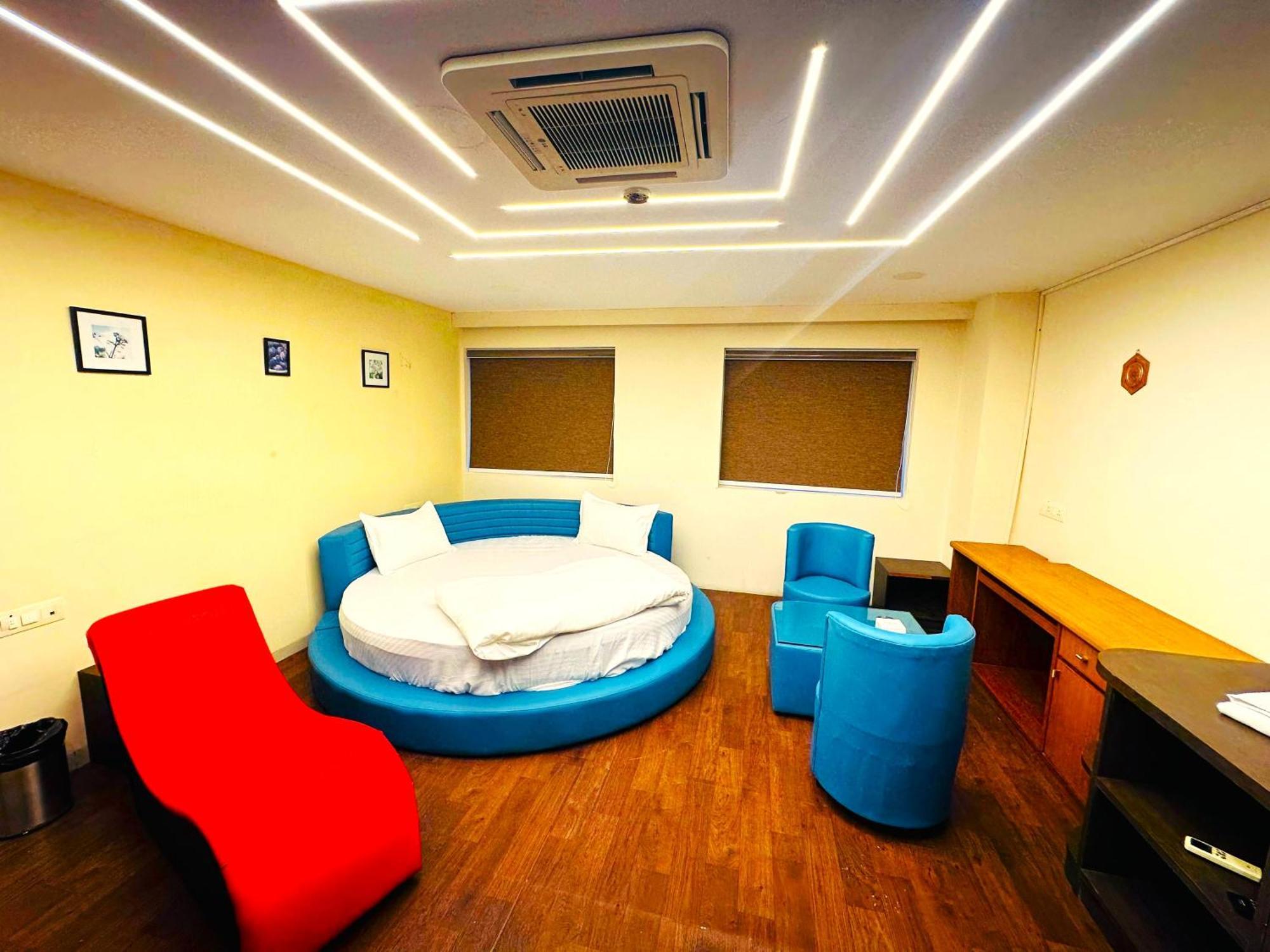 Aundh Elite Stay Пюн Екстериор снимка