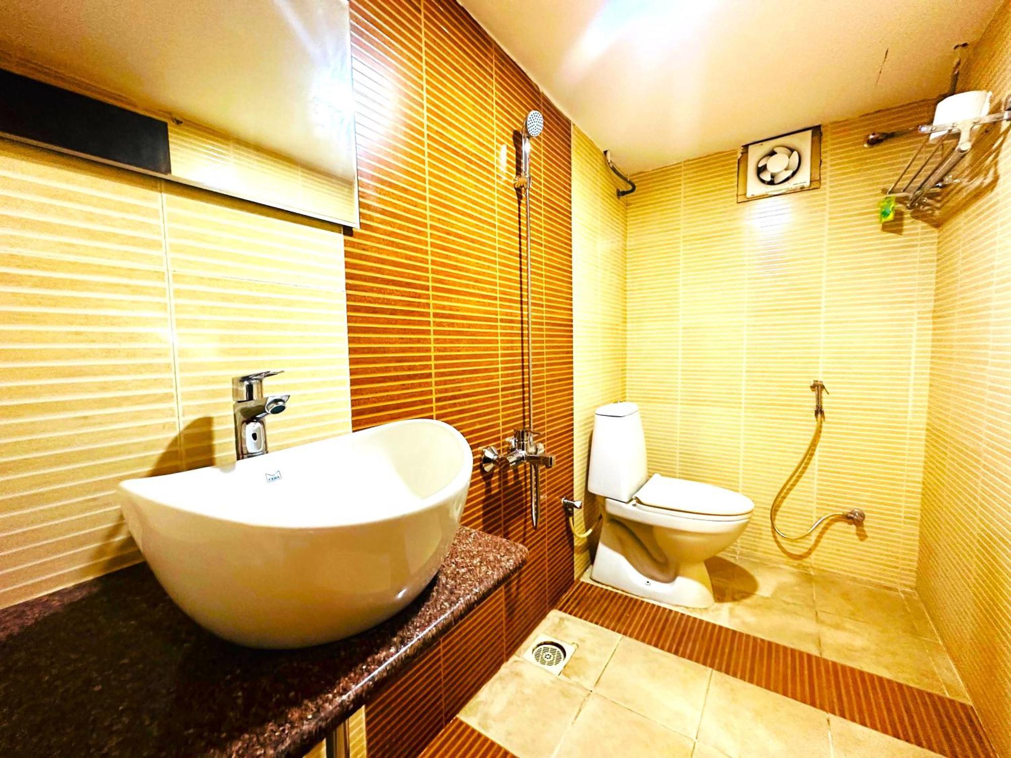 Aundh Elite Stay Пюн Екстериор снимка